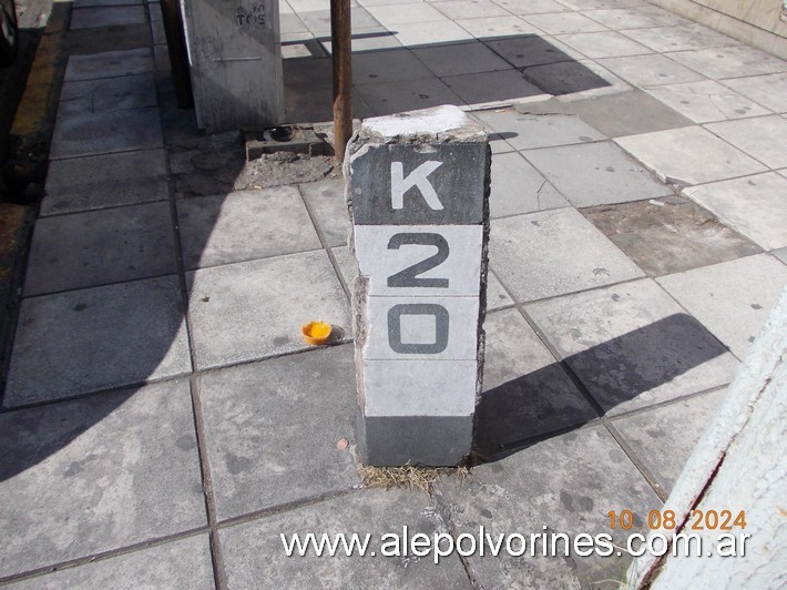 Foto: Morón - Mojón Kilométrico - Moron (Buenos Aires), Argentina