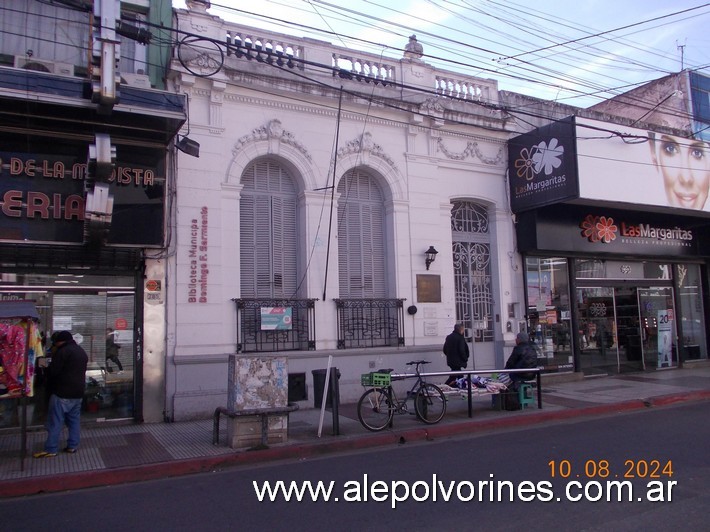 Foto: Morón - Biblioteca Municipal Sarmiento - Moron (Buenos Aires), Argentina