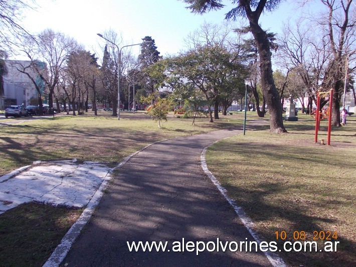 Foto: Castelar - Plaza Mitre - Castelar (Buenos Aires), Argentina