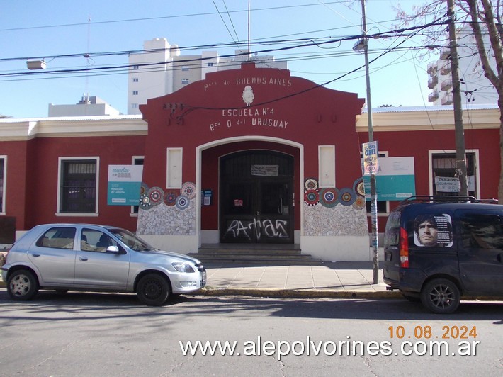 Foto: Morón - Escuela N°4 República Oriental del Uruguay - Moron (Buenos Aires), Argentina