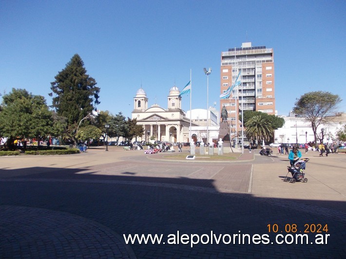 Foto: Morón - Plaza Gral San Martin - Moron (Buenos Aires), Argentina