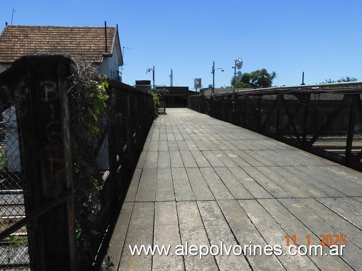 Foto: Liniers - Puente Peatonal - Liniers (Buenos Aires), Argentina