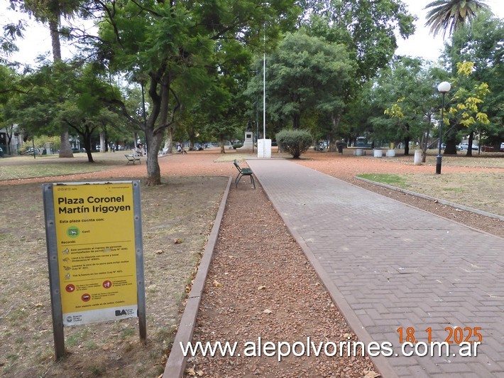 Foto: Liniers - Plaza Coronel Martin Irigoyen - Liniers (Buenos Aires), Argentina