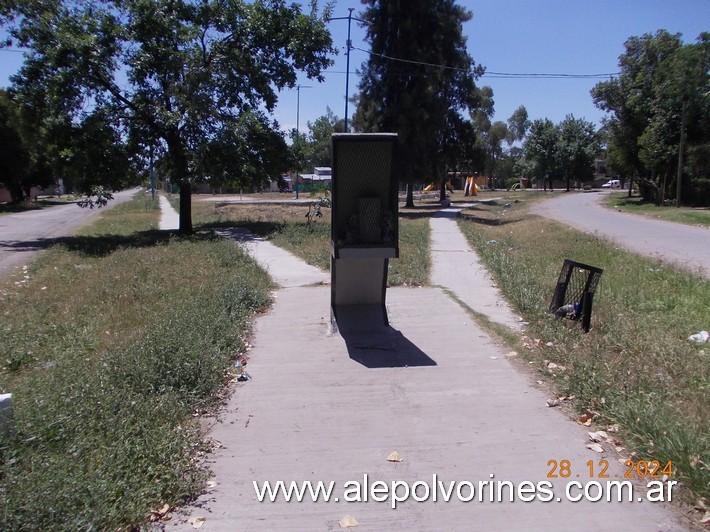 Foto: Moreno - Plaza Raúl Ricardo Alfonsín - Paso del Rey (Buenos Aires), Argentina