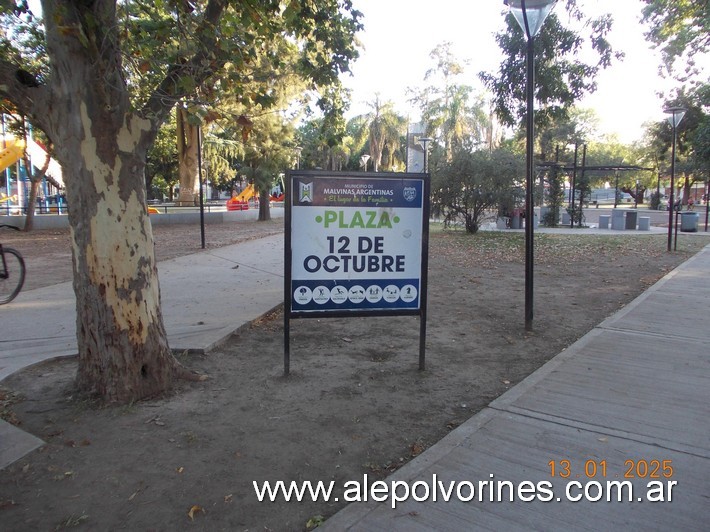 Foto: Los Polvorines - Plaza 12 de Octubre - Los Polvorines (Buenos Aires), Argentina