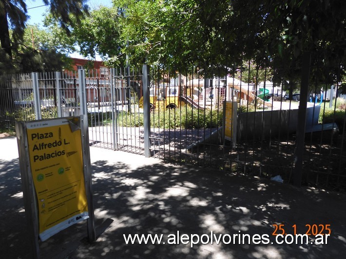 Foto: Mataderos - Plaza Alfredo Palacios - Mataderos (Buenos Aires), Argentina