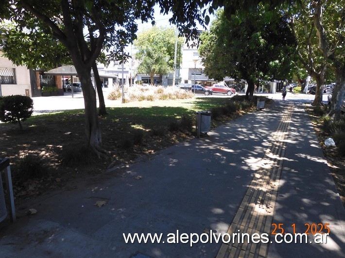 Foto: Mataderos - Plaza Dr Norberto Piñero - Mataderos (Buenos Aires), Argentina