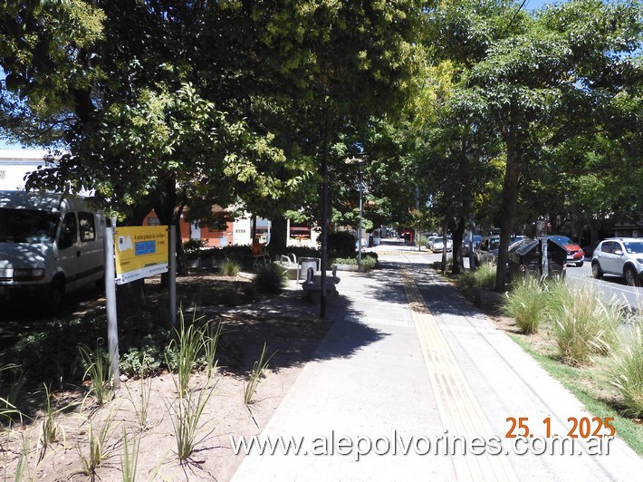 Foto: Mataderos - Plazoleta Giacomo Puccini - Mataderos (Buenos Aires), Argentina