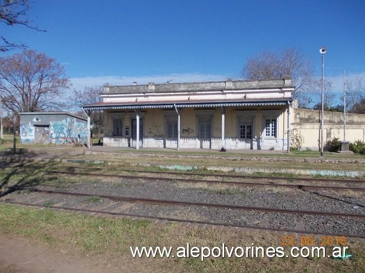 Foto: Estación Toro FCGU - Presidente Derqui (Buenos Aires), Argentina