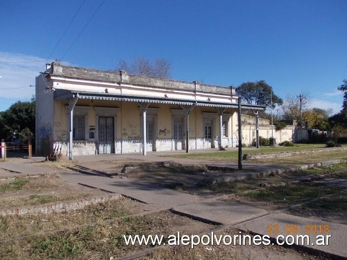 Foto: Estación Toro FCGU - Presidente Derqui (Buenos Aires), Argentina