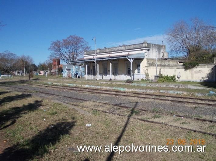 Foto: Estación Toro FCGU - Presidente Derqui (Buenos Aires), Argentina