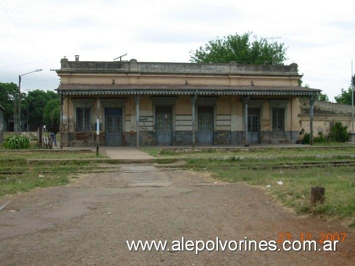 Foto: Estación Toro FCGU - Presidente Derqui (Buenos Aires), Argentina