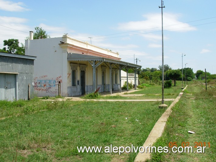 Foto: Estación Toro FCGU - Presidente Derqui (Buenos Aires), Argentina