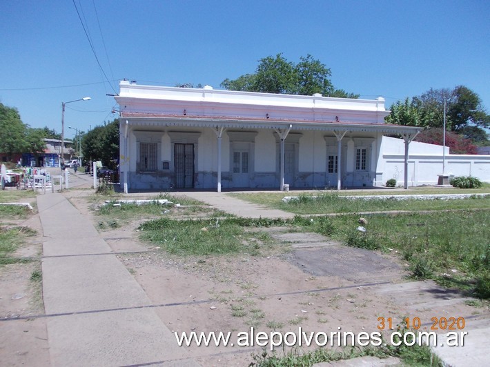 Foto: Estación Toro FCGU - Presidente Derqui (Buenos Aires), Argentina