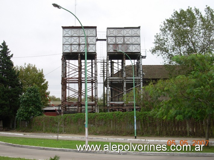 Foto: Estación Temperley - Tanques - Temperley (Buenos Aires), Argentina