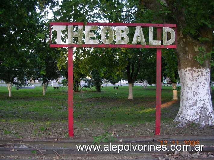 Foto: Estación Theobald - Theobald (Santa Fe), Argentina