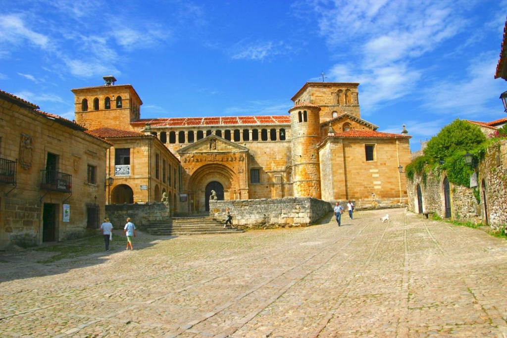 Foto de Santillana del Mar (Cantabria), España