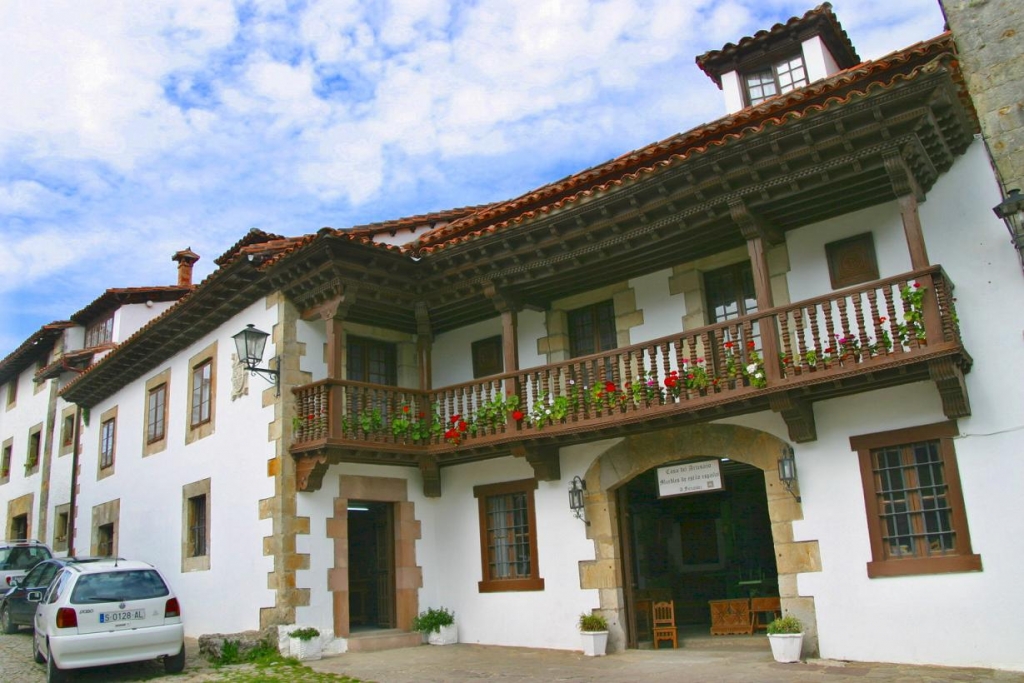 Foto de Santillana del Mar (Cantabria), España