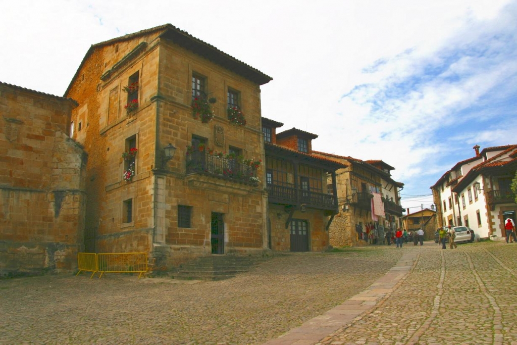 Foto de Santillana del Mar (Cantabria), España