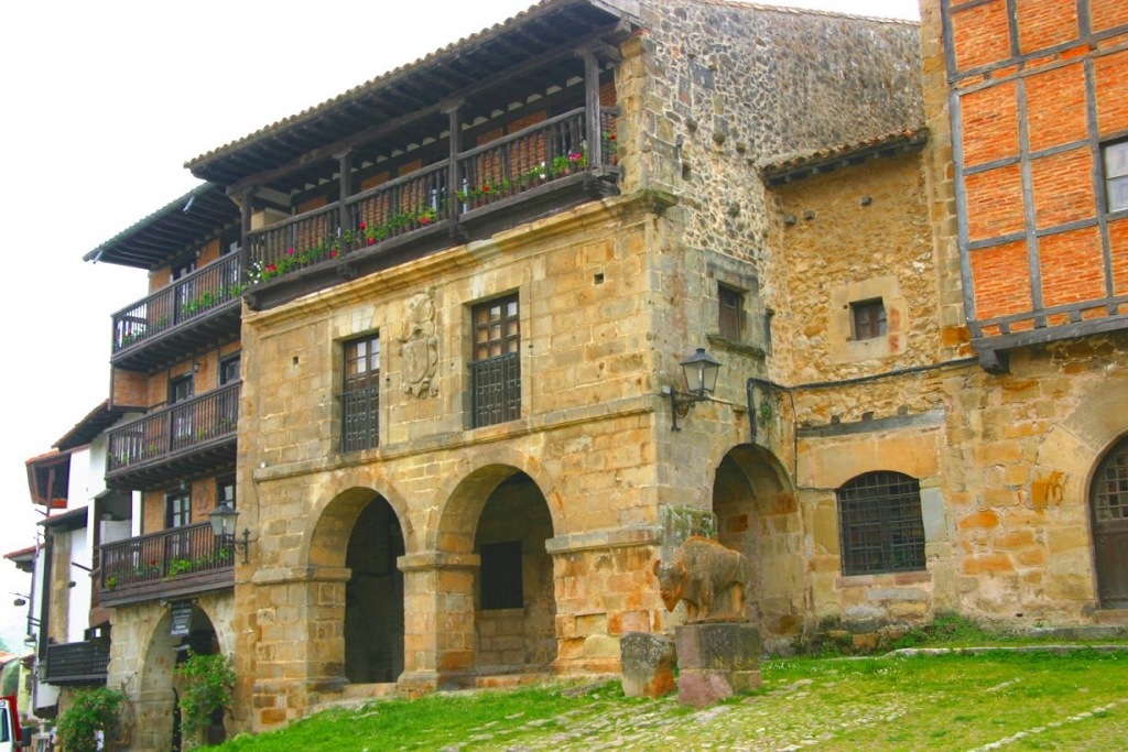 Foto de Santillana del Mar (Cantabria), España