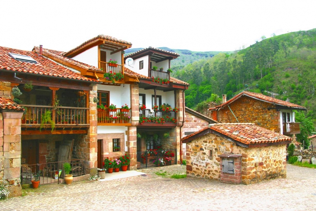 Foto de Carmona (Cantabria), España