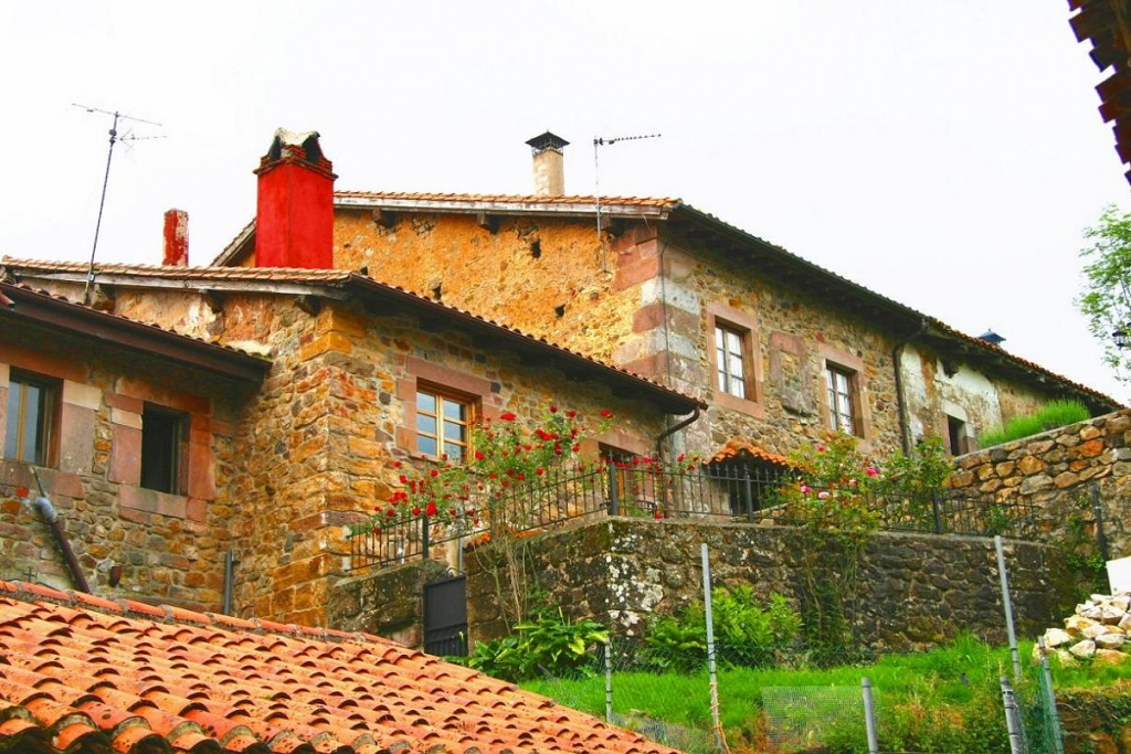 Foto de Carmona (Cantabria), España