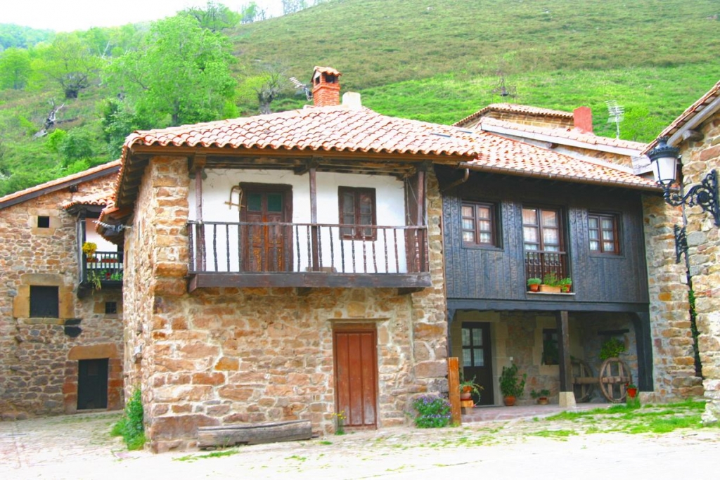 Foto de Bárcena Mayor (Cantabria), España