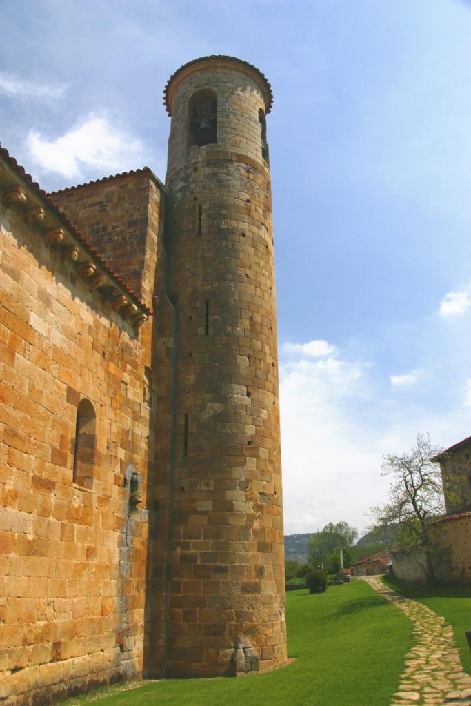 Foto de San Martín de Elines (Cantabria), España