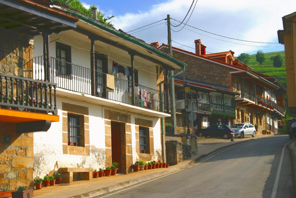 Foto de Villacarriedo (Cantabria), España