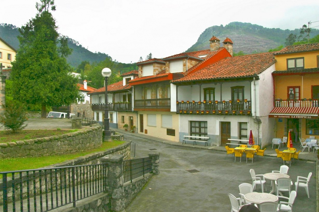 Foto de Puente Viesgo (Cantabria), España