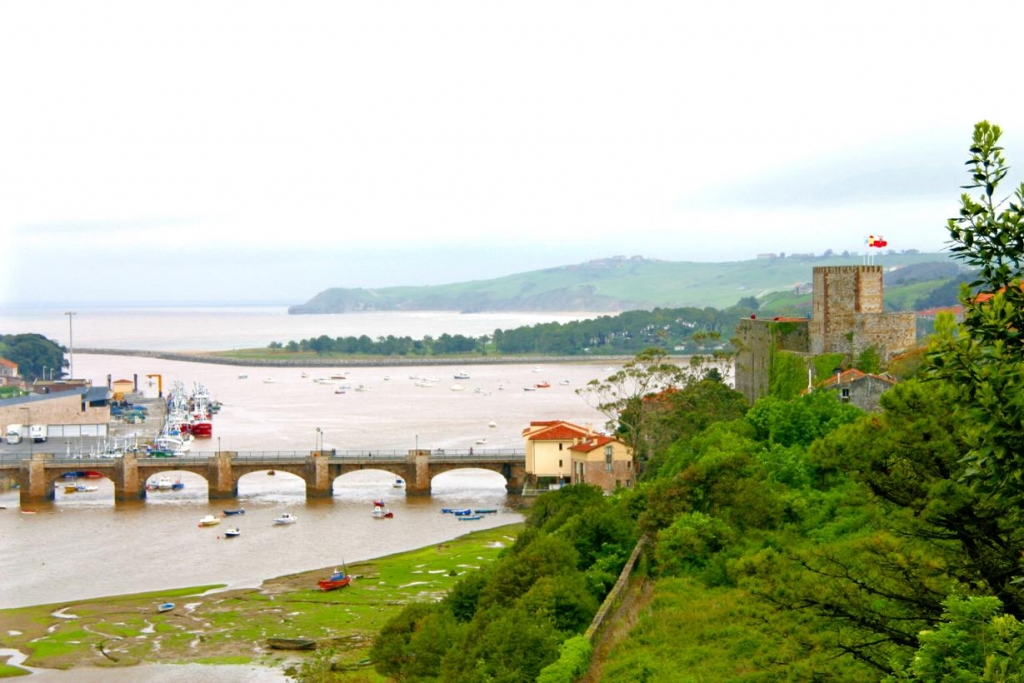 Foto de San Vicente de la Barquera (Cantabria), España