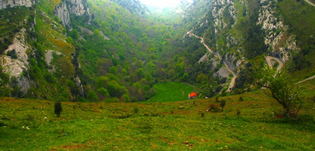 Foto de Asón (Cantabria), España