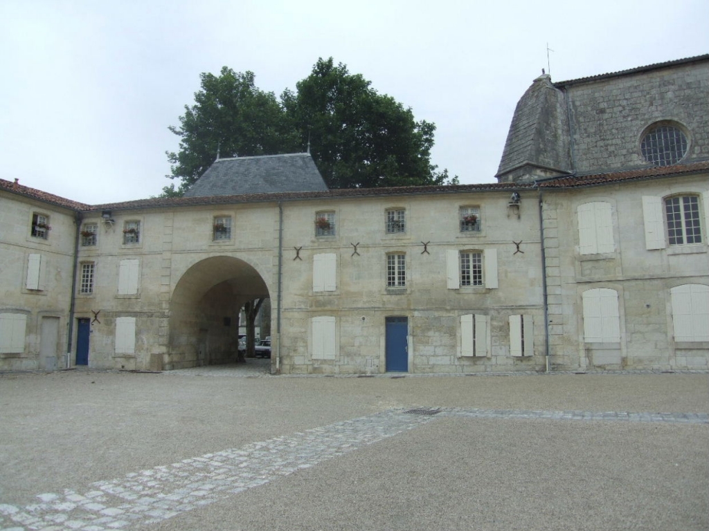 Foto de Saintes, Francia