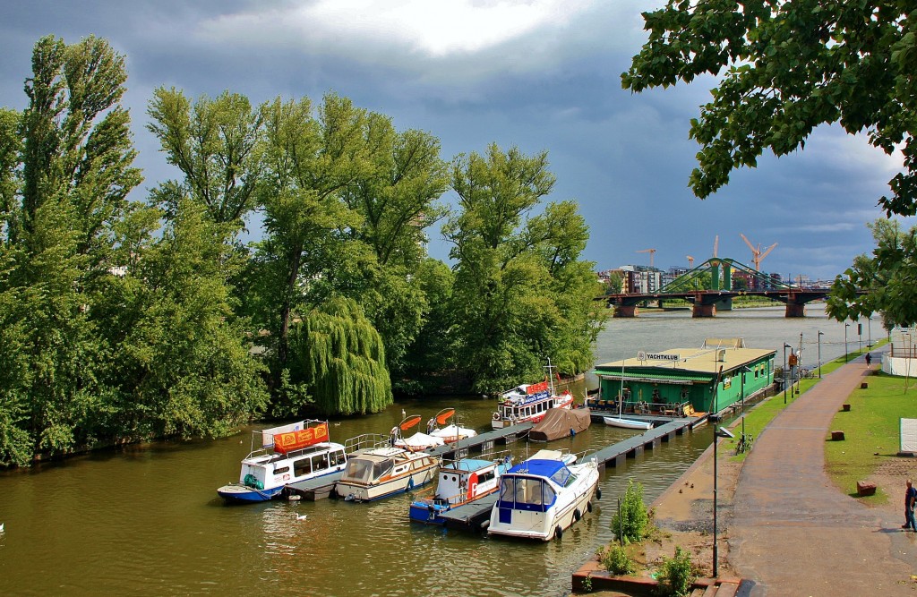 Foto: Embarcadero del Main - Frankfurt am Main (Hesse), Alemania