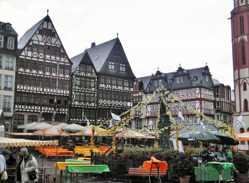 Foto: Feria en el Römer - Frankfurt am Main (Hesse), Alemania