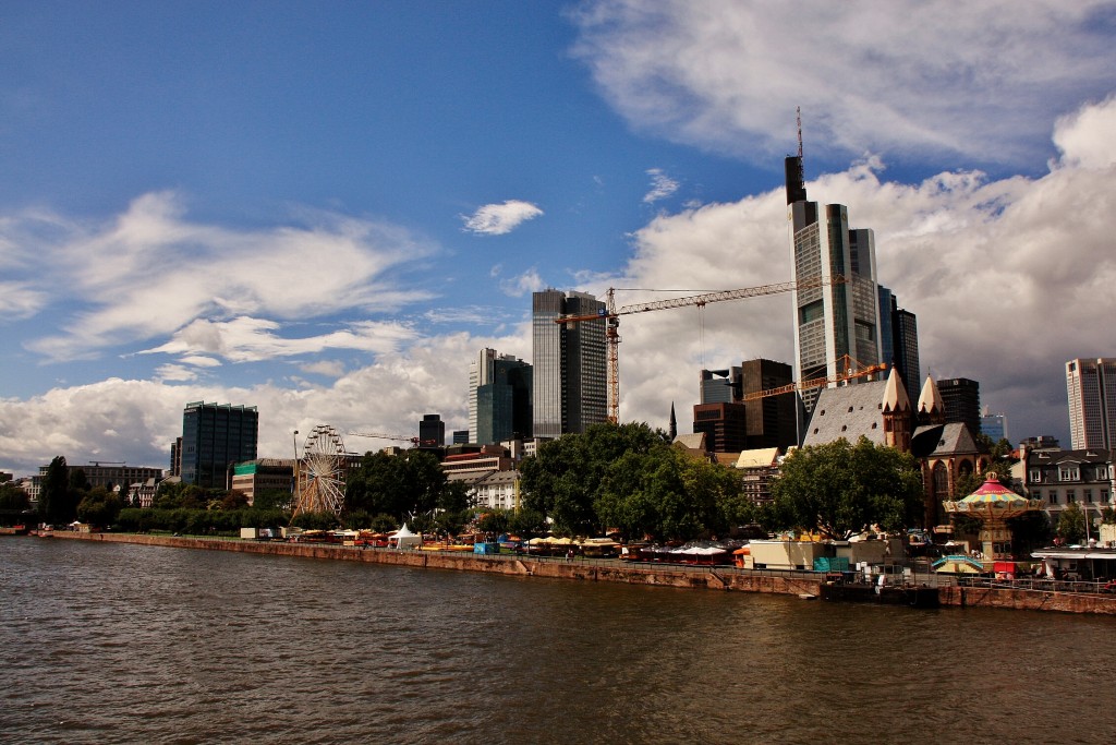 Foto: Vistas desde el puente de Hierro - Frankfurt am Main (Hesse), Alemania