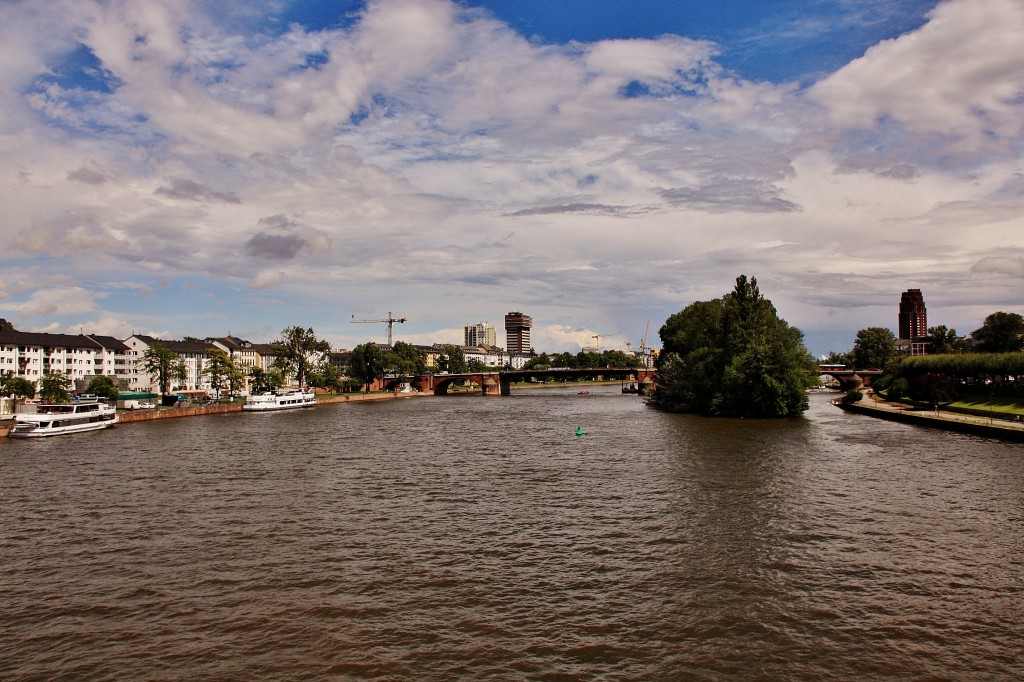 Foto: Vistas desde el puente de Hierro - Frankfurt am Main (Hesse), Alemania