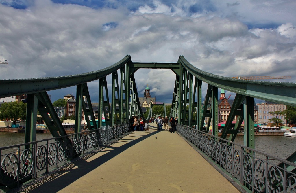 Foto: Puente de Hierro - Frankfurt am Main (Hesse), Alemania