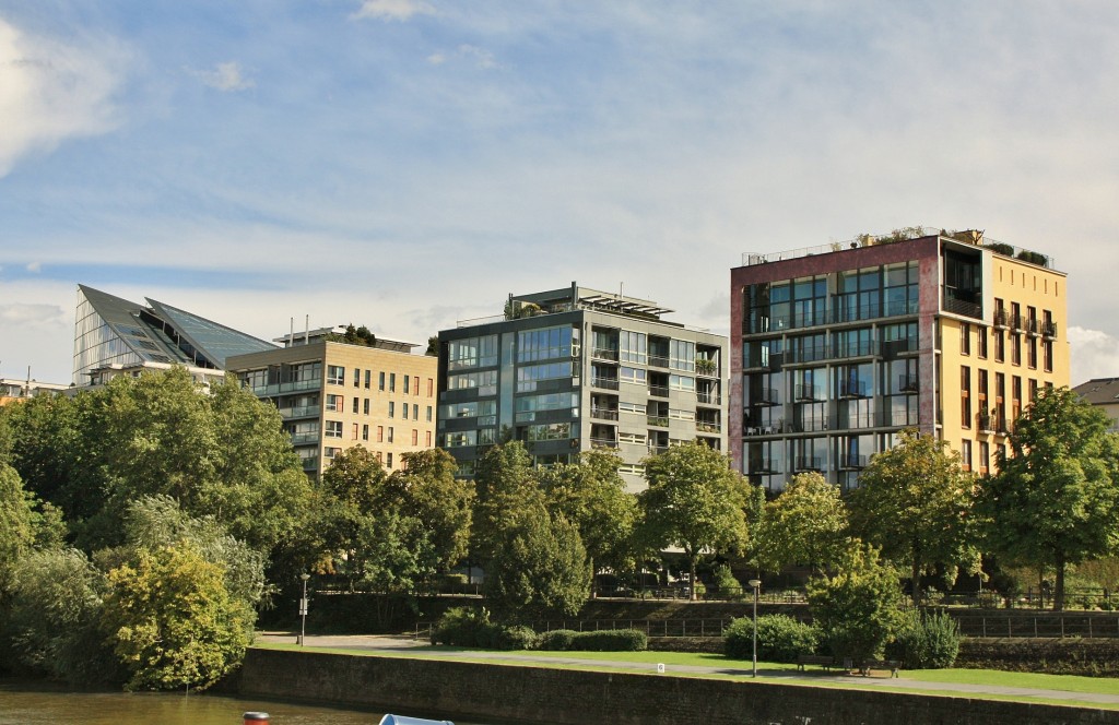 Foto: Navegando por el Main - Frankfurt am Main (Hesse), Alemania