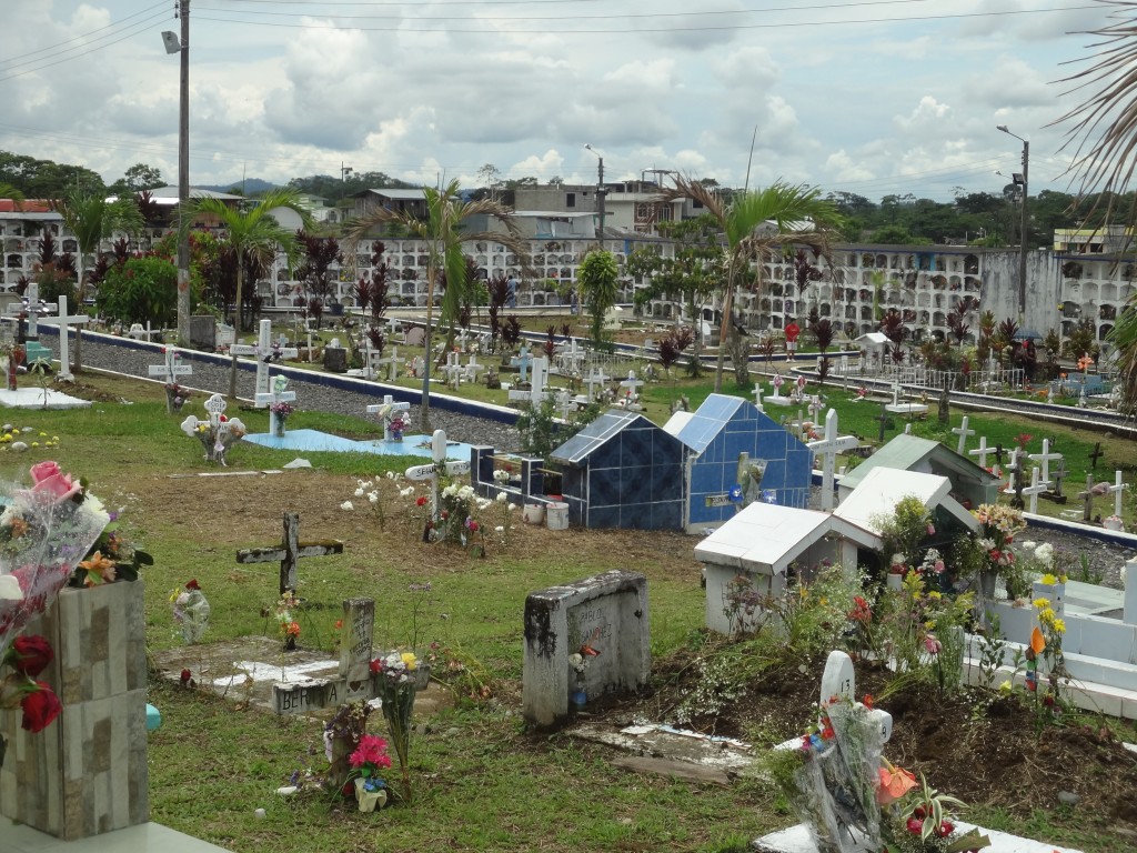 Foto: Cementerio de Puyo - Puyo (Pastaza), Ecuador