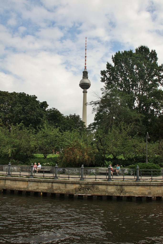 Foto: Navegando por el Spree - Berlín (Berlin), Alemania