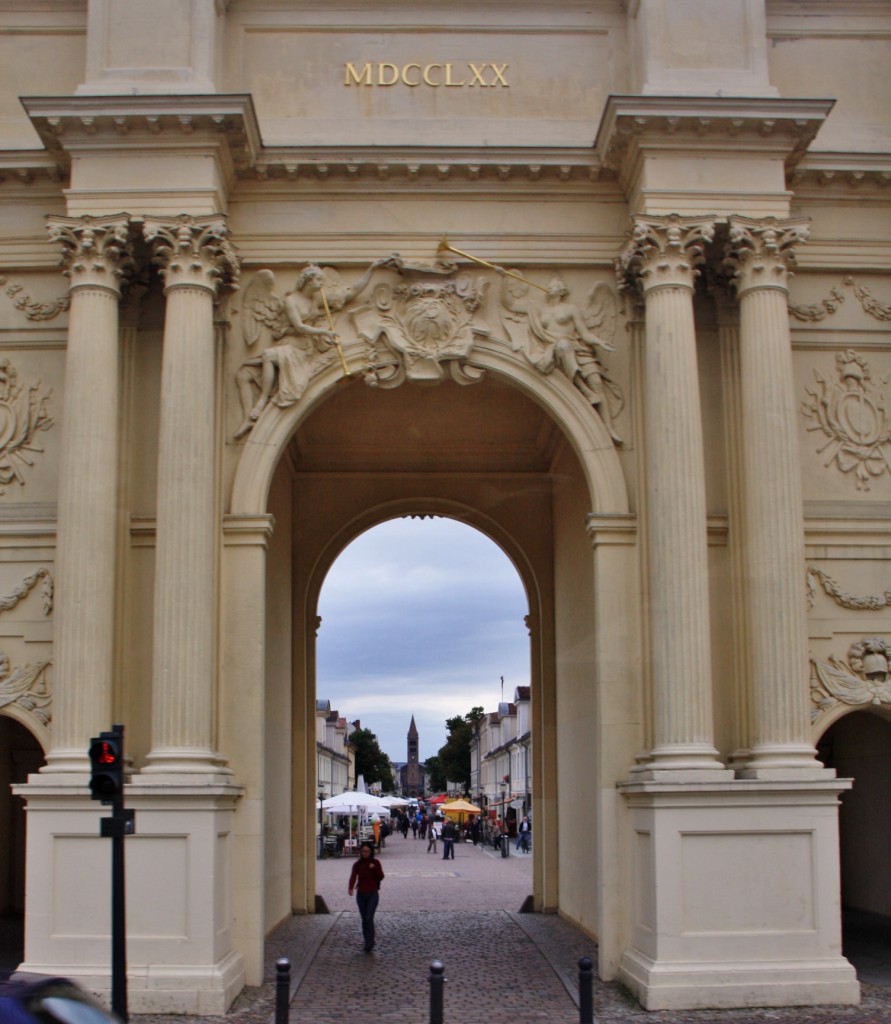 Foto: Puerta de Brandemburg - Potsdam (Brandenburg), Alemania