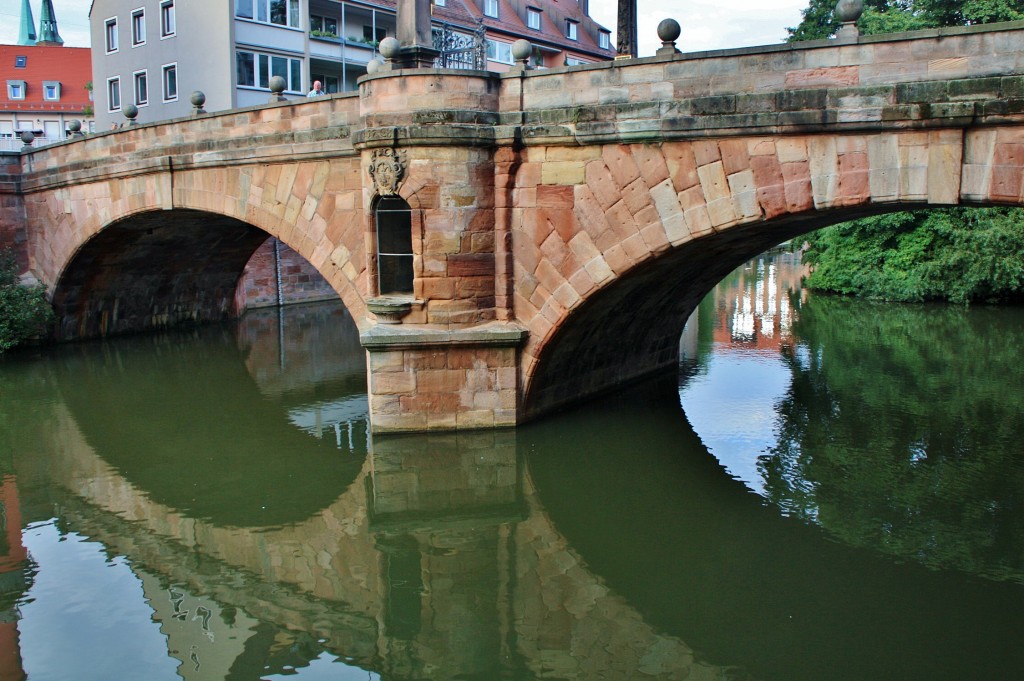 Foto: Puente soble el Pegnitz - Nuremberg (Nürnberg) (Bavaria), Alemania