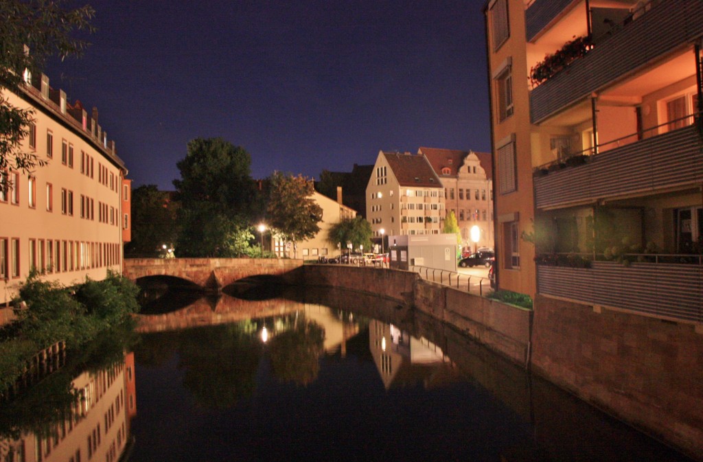 Foto: Puente soble el Pegnitz - Nuremberg (Nürnberg) (Bavaria), Alemania