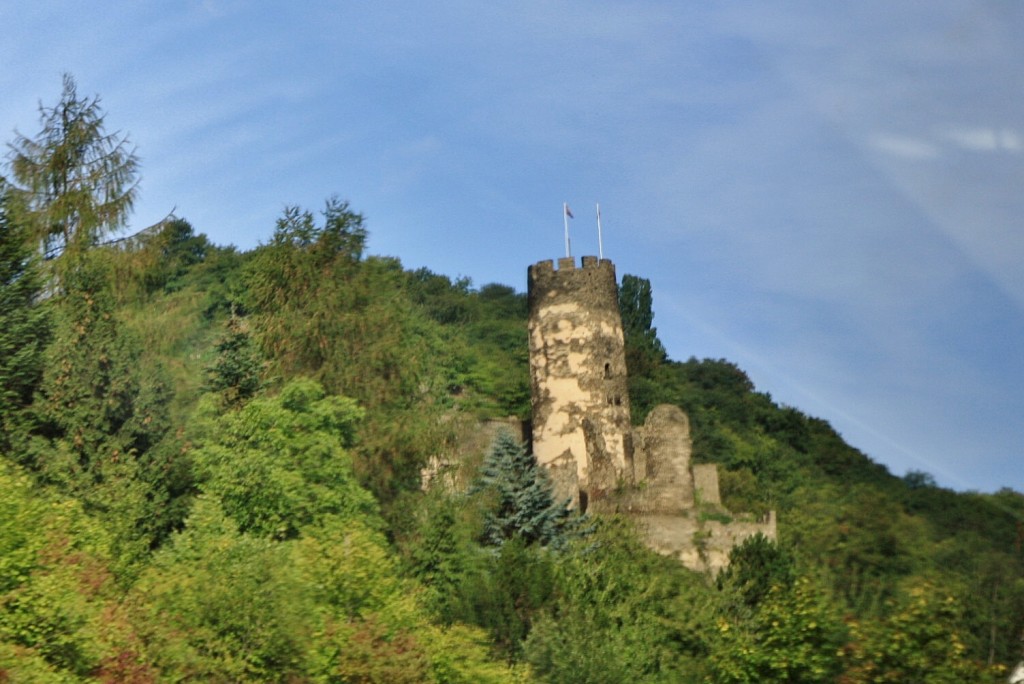 Foto: Ruina de un castillo - Bacharach (Rhineland-Palatinate), Alemania