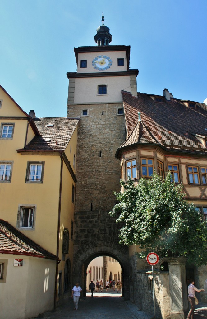 Foto: Puerta en la muralla - Rothenburg ob der Tauber (Bavaria), Alemania