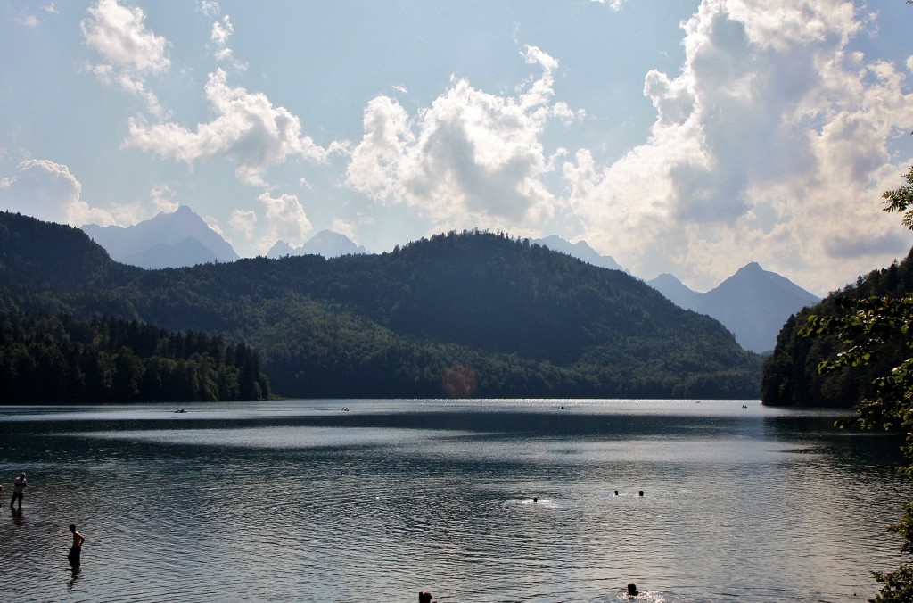 Foto: Vista desde el pueblo - Hohenschwangau (Bavaria), Alemania