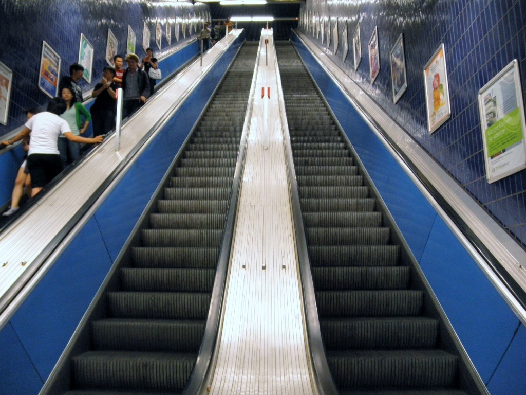 Foto: Metro de la ciudad - Múnich (München) (Bavaria), Alemania