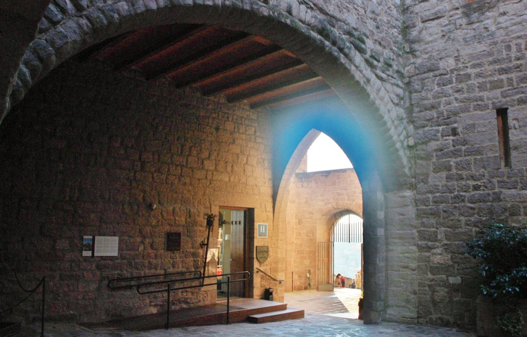 Foto: Entrada al castillo - Cardona (Barcelona), España