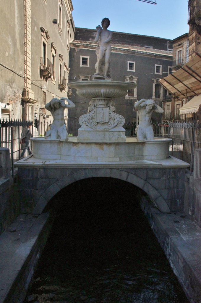 Foto: Fuente - Catania (Sicily), Italia